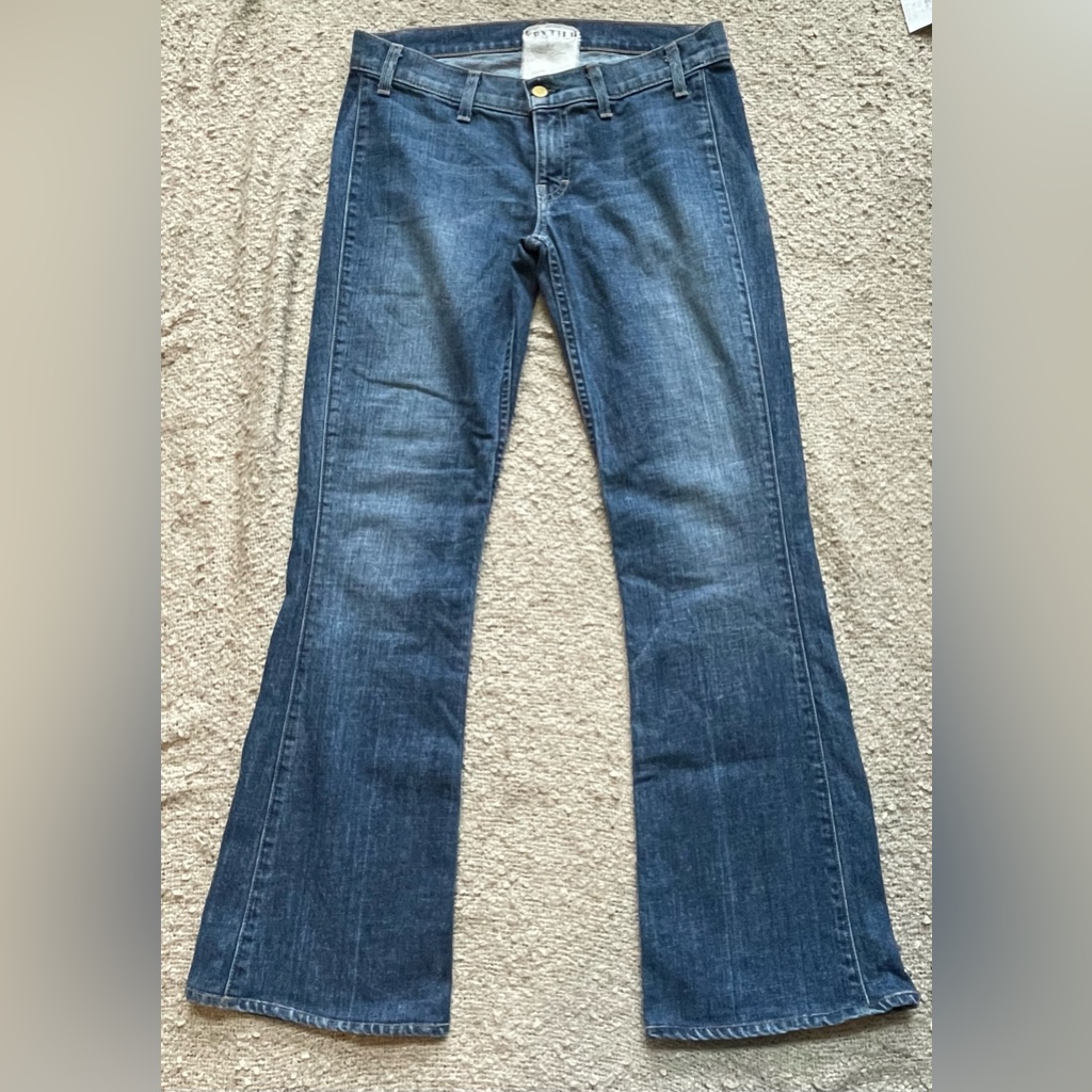 Textile Elizabeth And James - Jimi Flare Jeans. Size 29